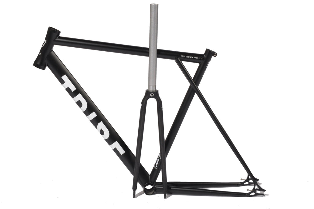 Mess 001 / Frame / NY